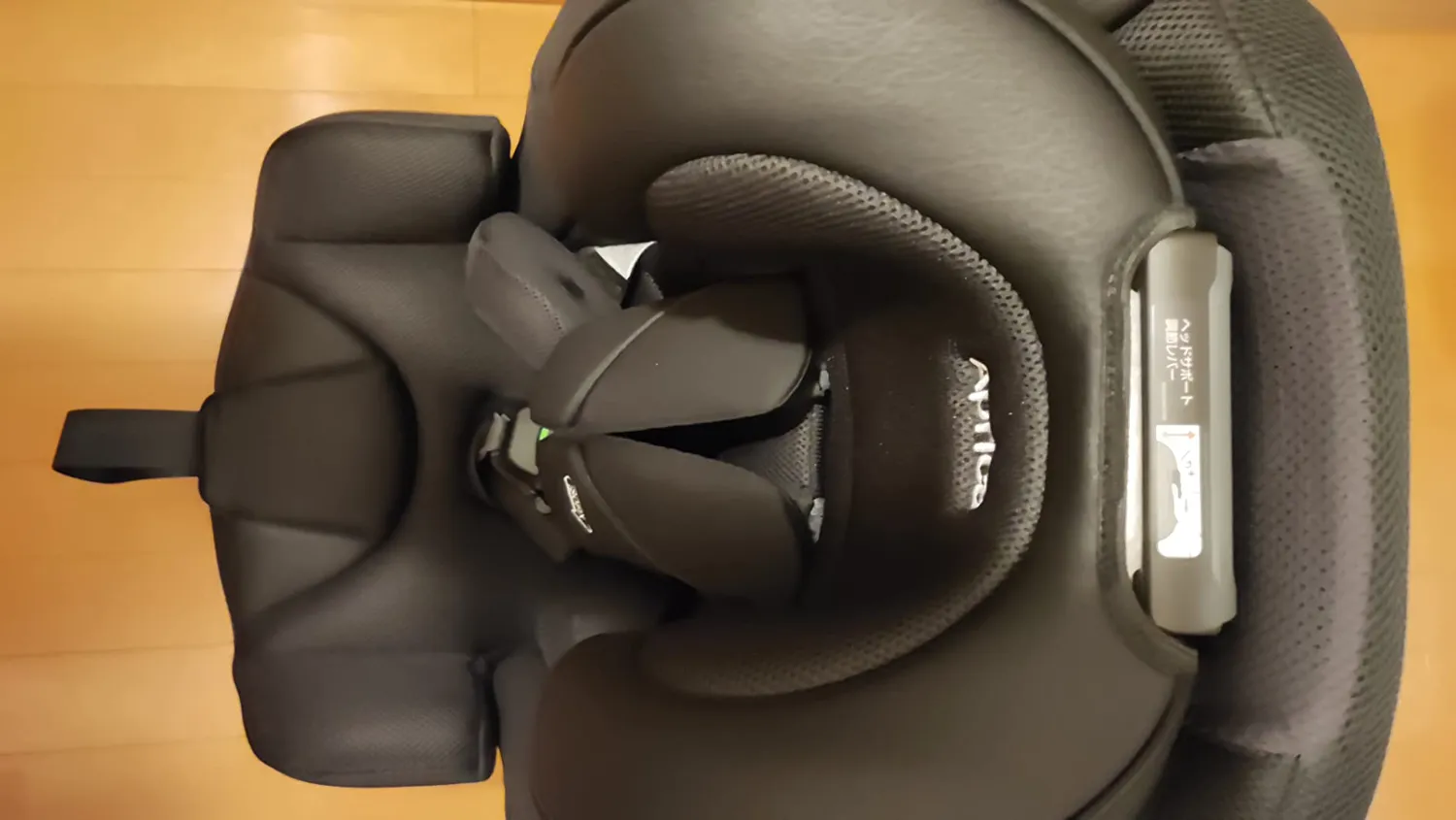 アップリカ フォームフィットネクストAB チャイルドシート R129適合