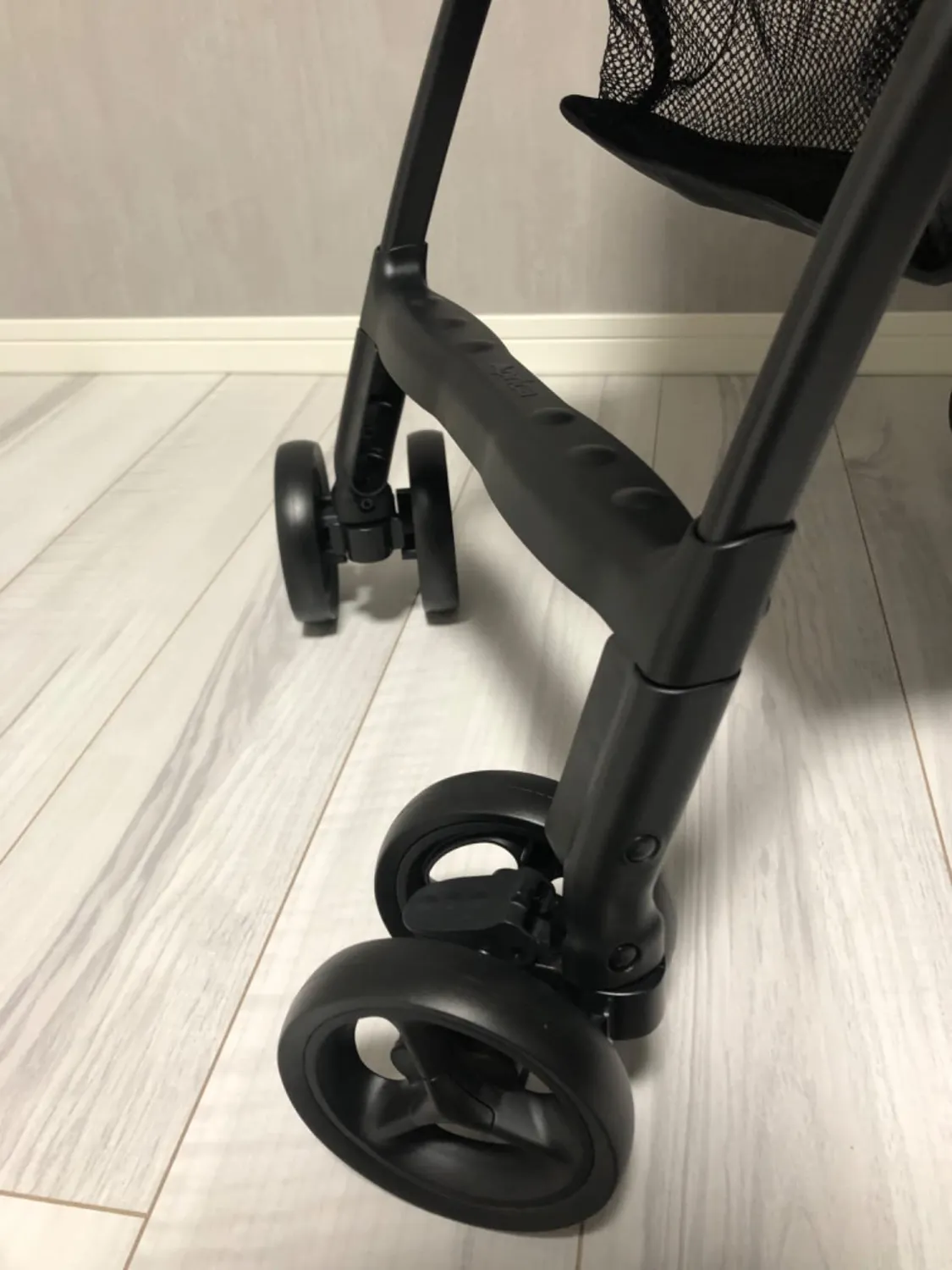 アップリカ カルーンエアー AD 2189465 A型ベビーカー