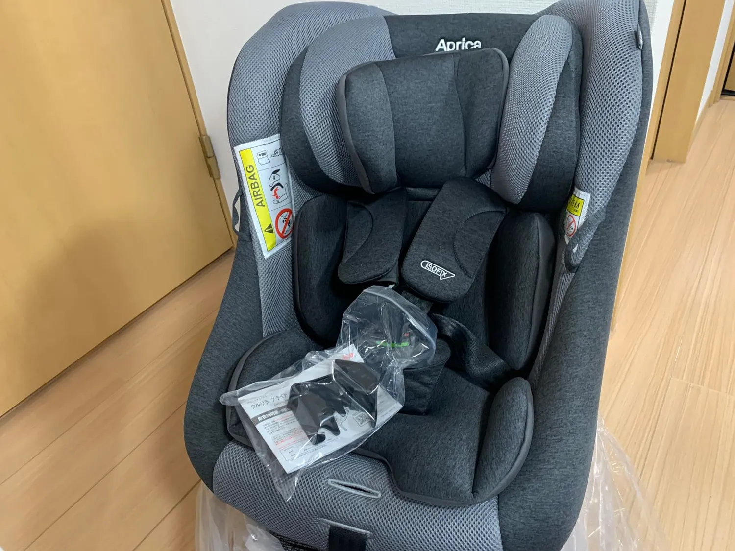 アップリカ クルリラプライト 回転式チャイルドシート ISOFIX R129適合