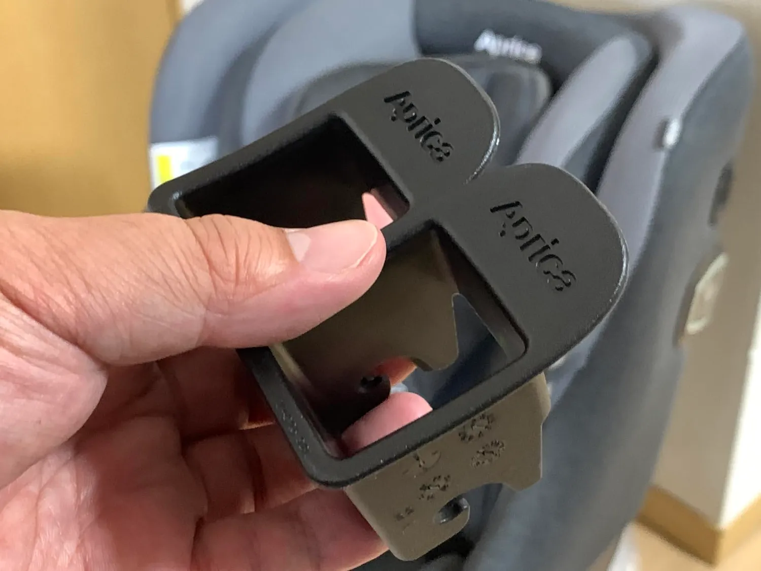 アップリカ クルリラプライト 回転式チャイルドシート ISOFIX R129適合